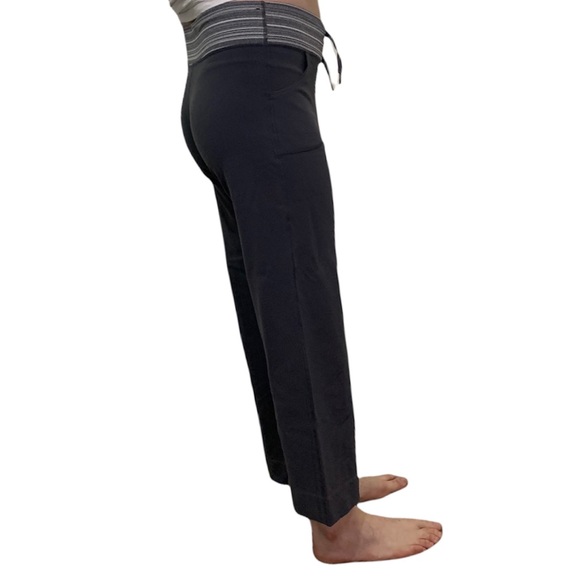 Grey Lululemon cropped flare yoga pants mid-rise with drawstring - Picture 3 of 7